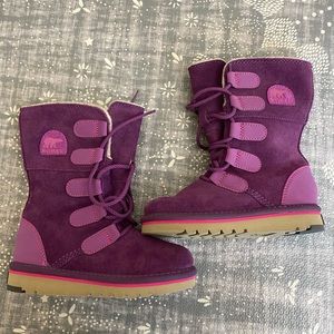 Sorel girls purple boots
